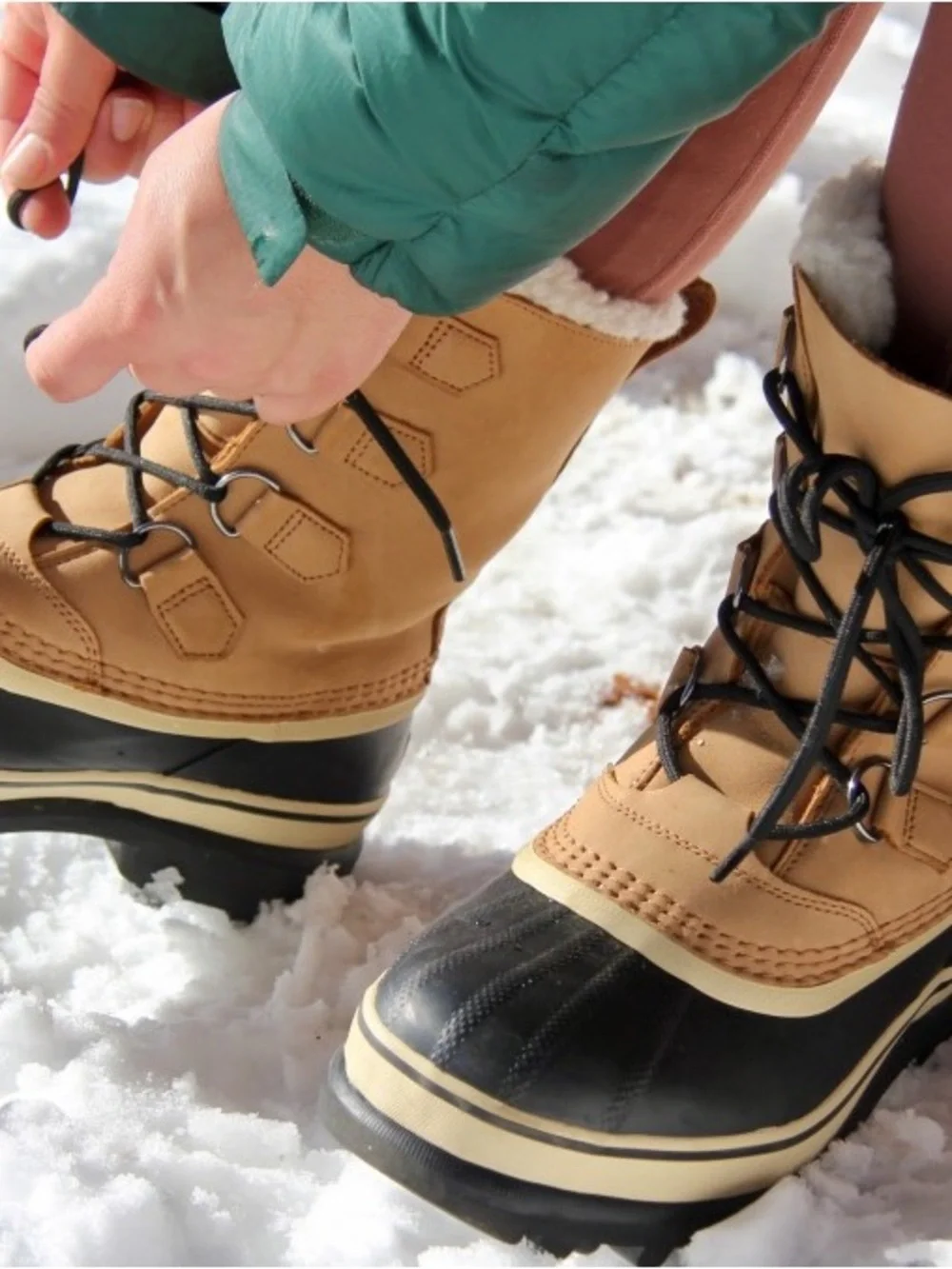 Women’s Sorel Caribou 7 Winter Snow Rain Hiking Boots Wool Sherpa Natural Rubber
